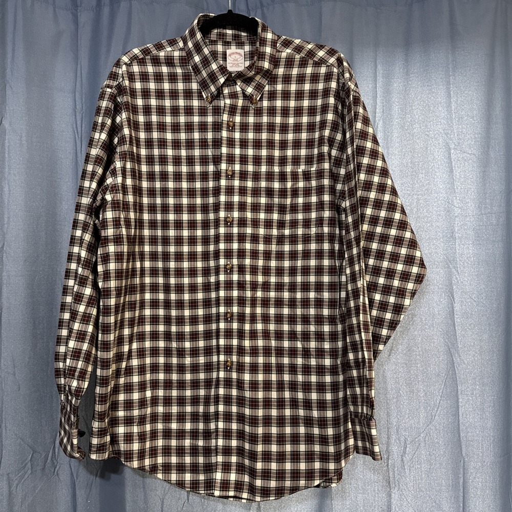 Brooks Brothers 346 Non Iron Shirt Men L Black Red  Plaid Button Down